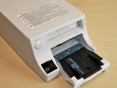 Imprimante numérique couleur mitsubishi electric cp30dw